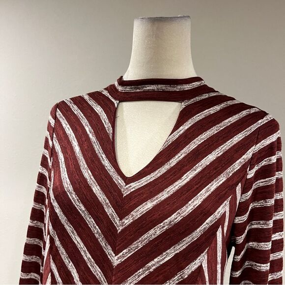 Entro Striped Burgundy and White Long Sleeve mini Dress size small - Picture 2 of 13